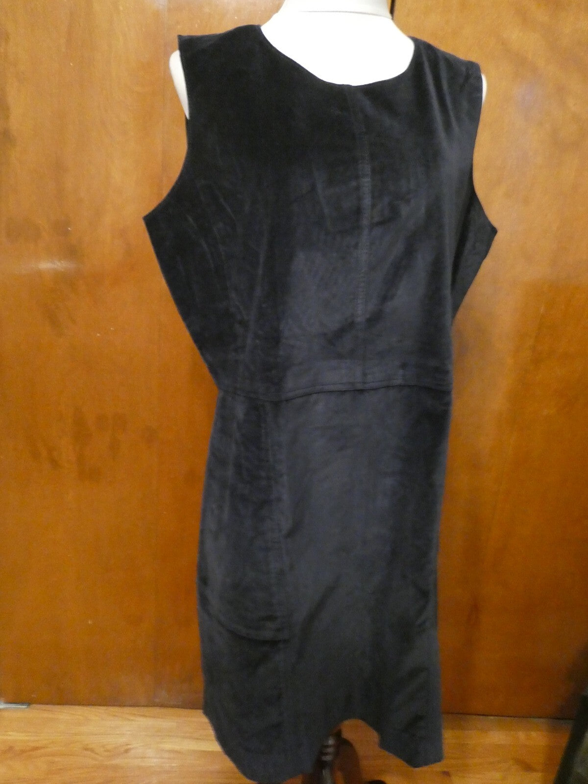 Gap Women’s Black Velour Sleeveless Side Pockets Lined Dress Size 20
