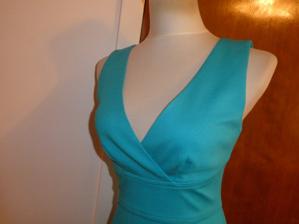 Trina Turk Women Lined Turquoise Teal Gorgeous Dress Size 2