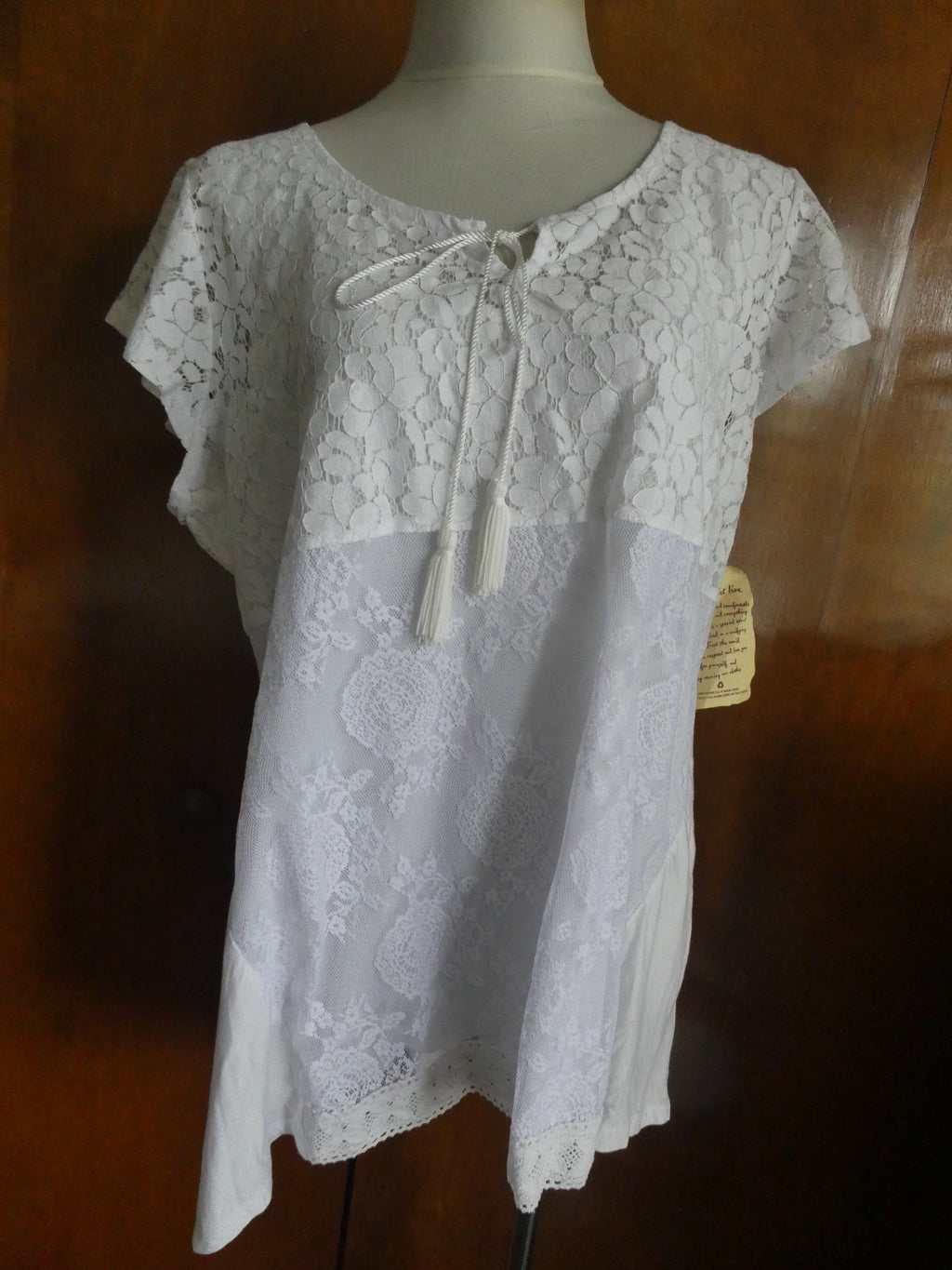 ONE Word women's white fabric craft embroidered lined blouse XLarge
