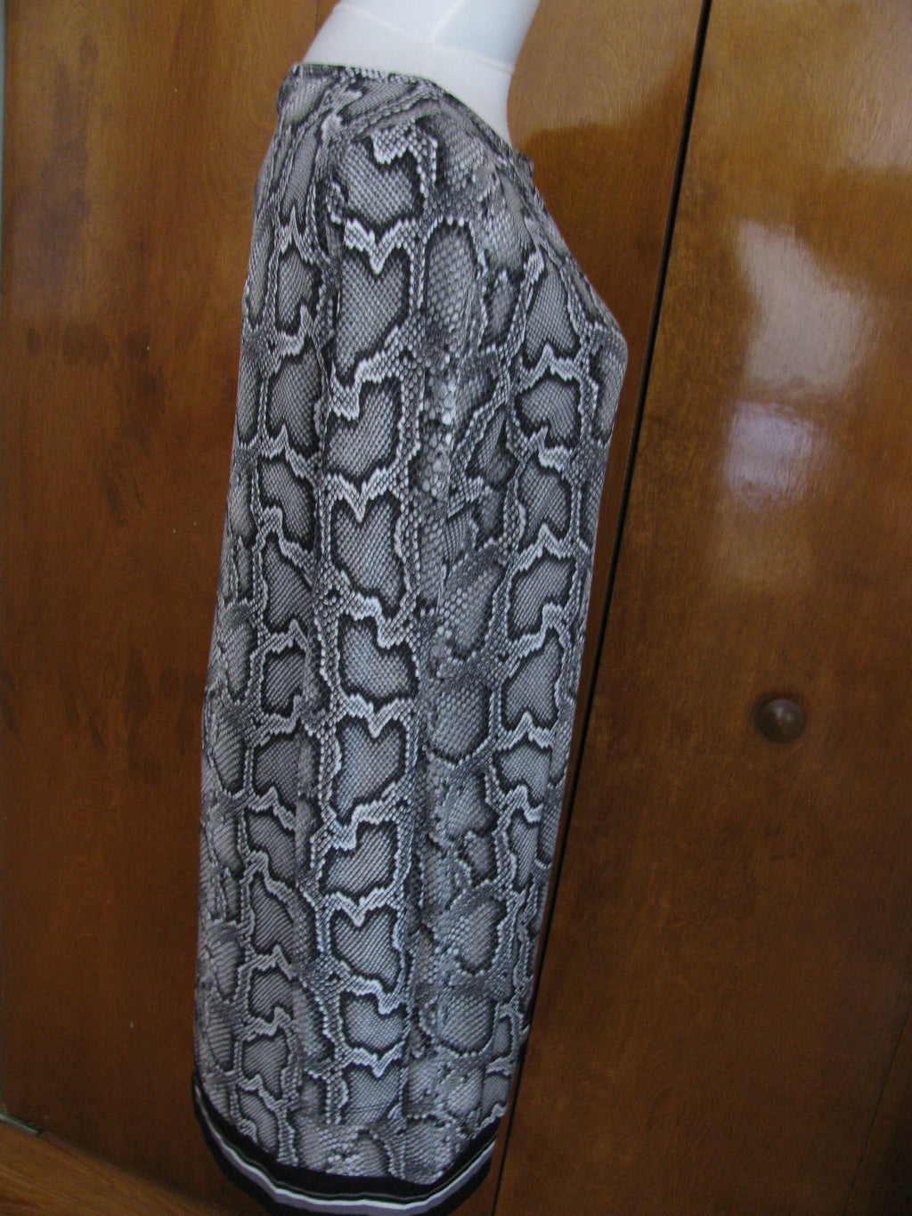 Michael Kors women’s snake print boat neck jersey shift long sleeves dress