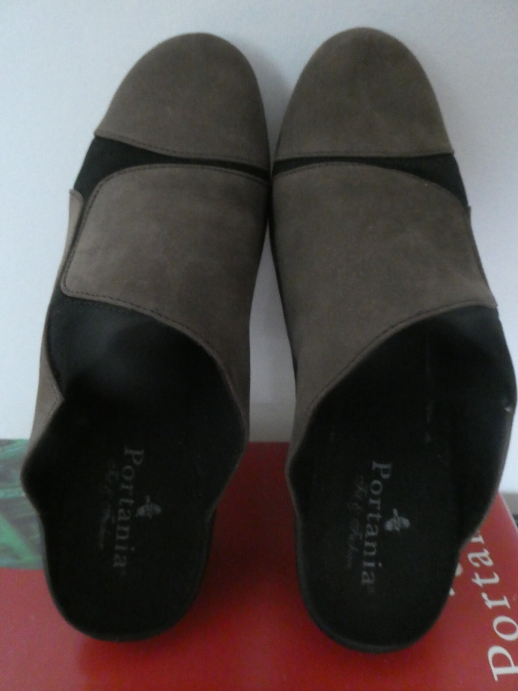Portania Mokassina taupe nubuk brown suede mule women’s US 9 EU 40