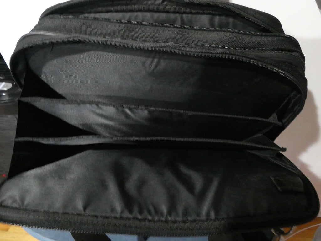 Kenneth Cole Reaction Black Expandable Laptop Messenger Bag Briefcase Crossbody
