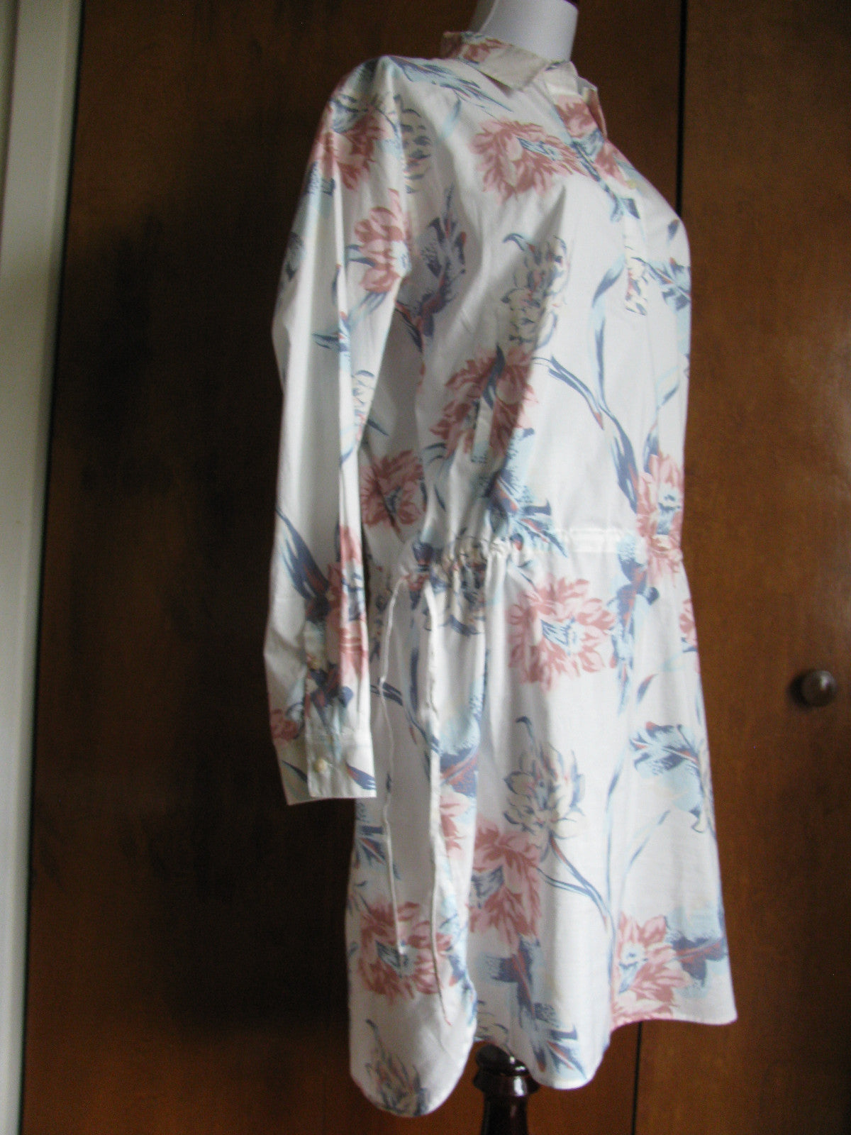 Gap women’s White Flower Long Sleeves Dress New