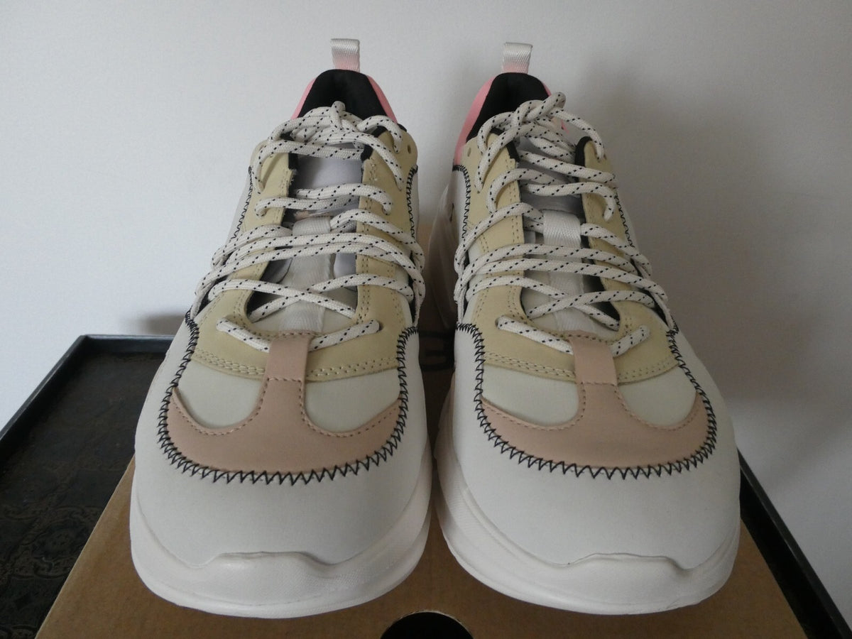 UGG Calle lace women’s multicolor sneakers size US 9/ EU 40