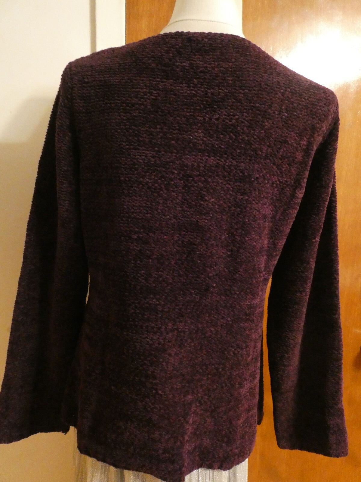 New York&Company women's dark purple long sleeves sweater size Medium preowned