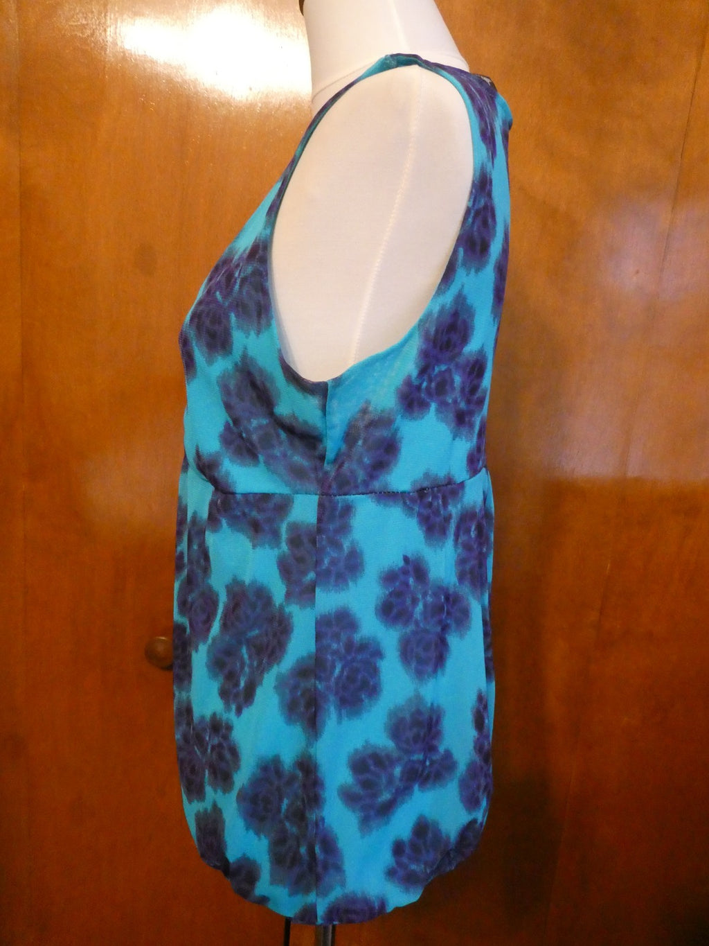 New York &Company women's stylish green/navy top size large