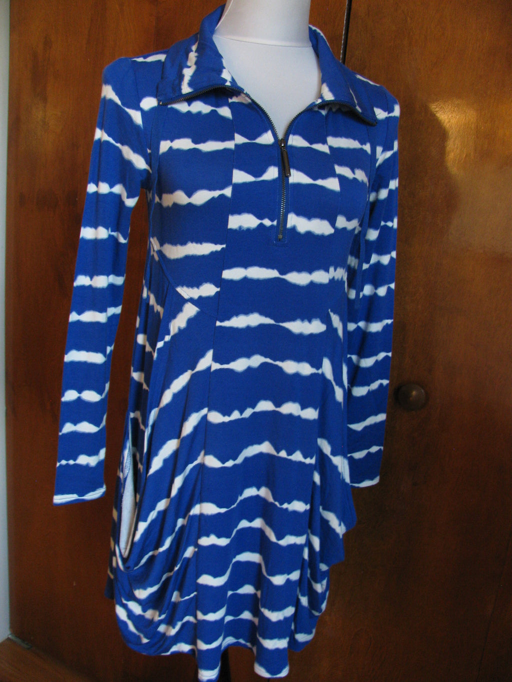 Kensie women’s striking blue combo mini dress size Xsmall NWT