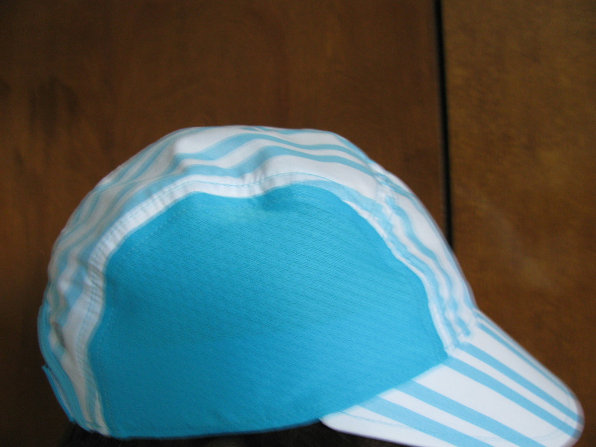 Lululemon women’s blue/white daily run summer hat one size 