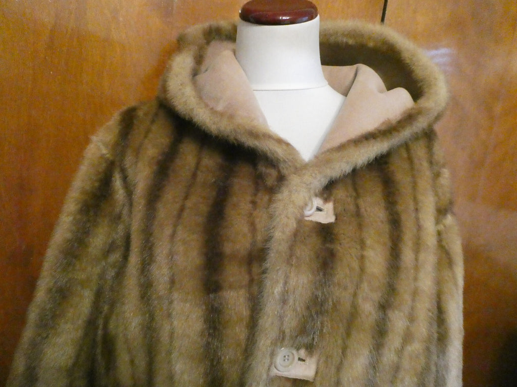 Jones New York Women’s Beige Faux Fur Reversible Hooded Winter Coat Size Large