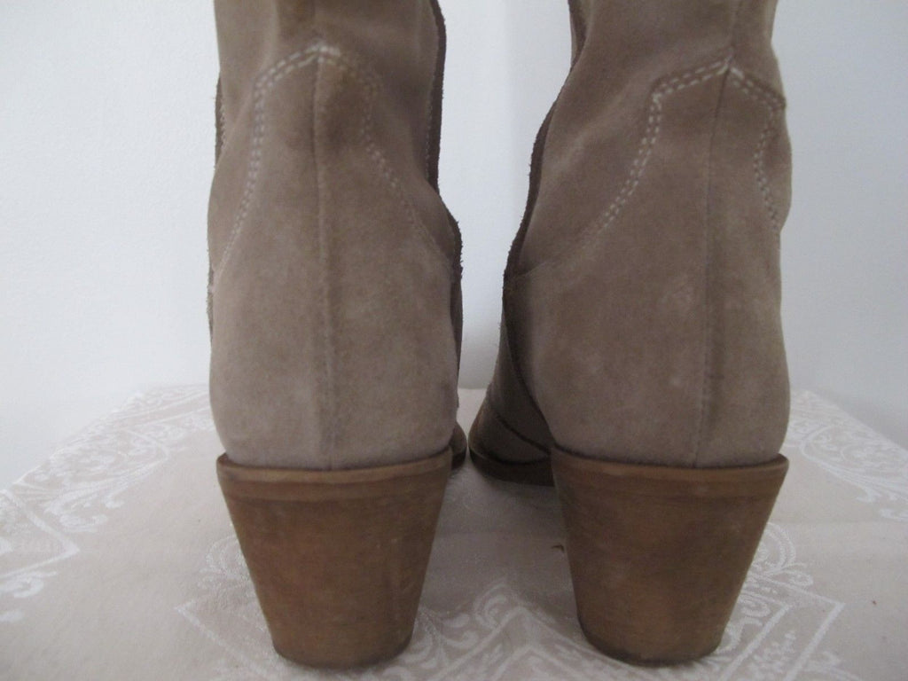 Chat Chat women's beige womens leather suede boots made in italy size 7