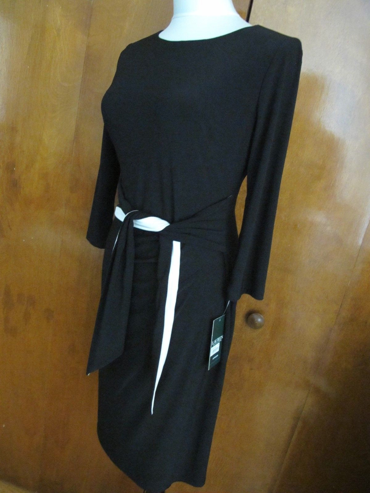 Lauren Ralph Lauren women’s black dress with material black white belt 