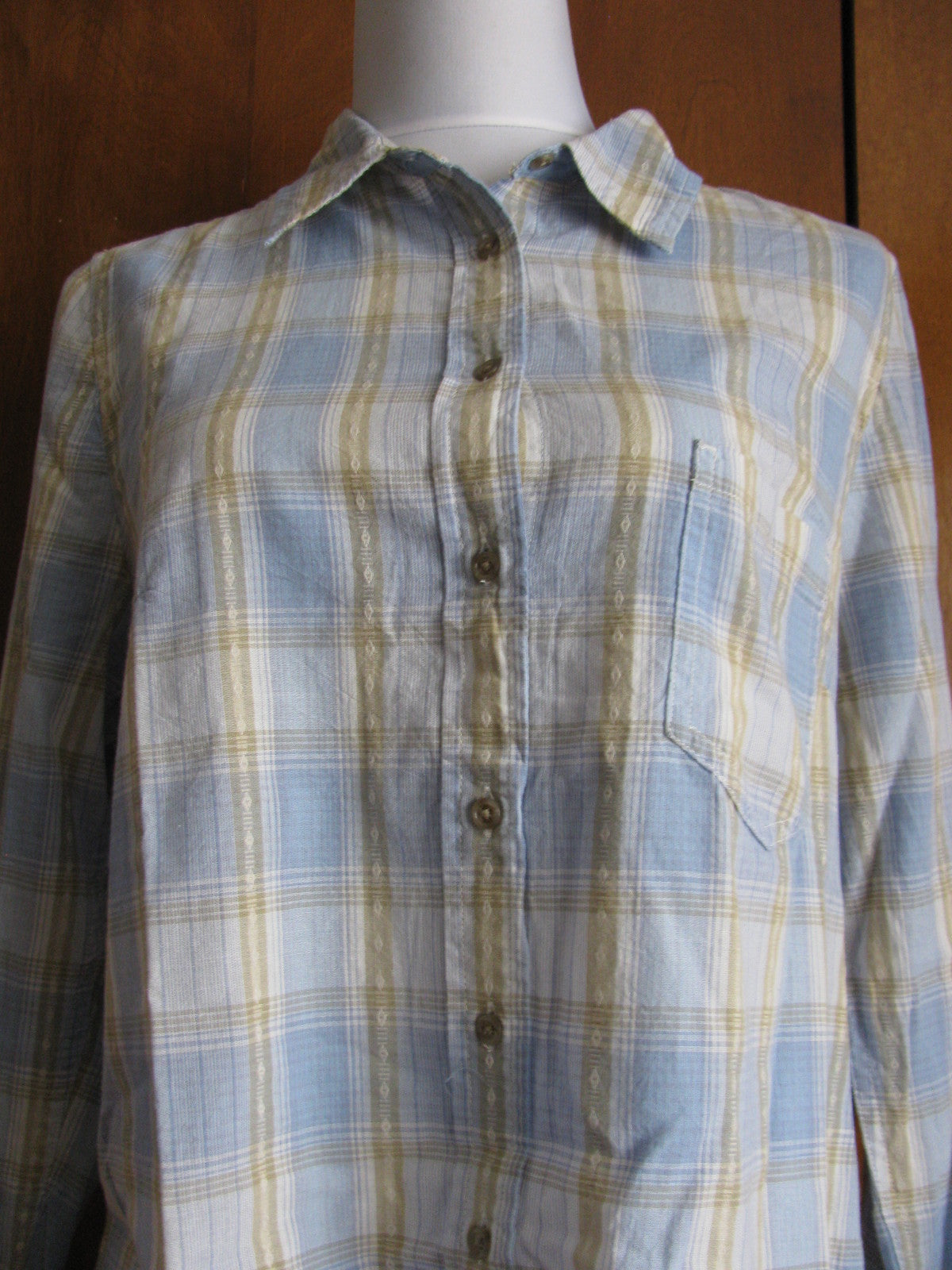 Gap women’s  multi color cotton shirt size large