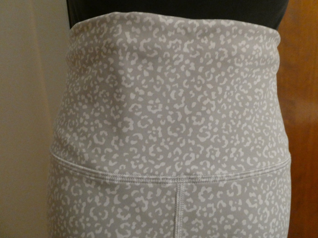 Lululemon Women Wunder Train High-Rise Crop 23" White/Gray Sz 14