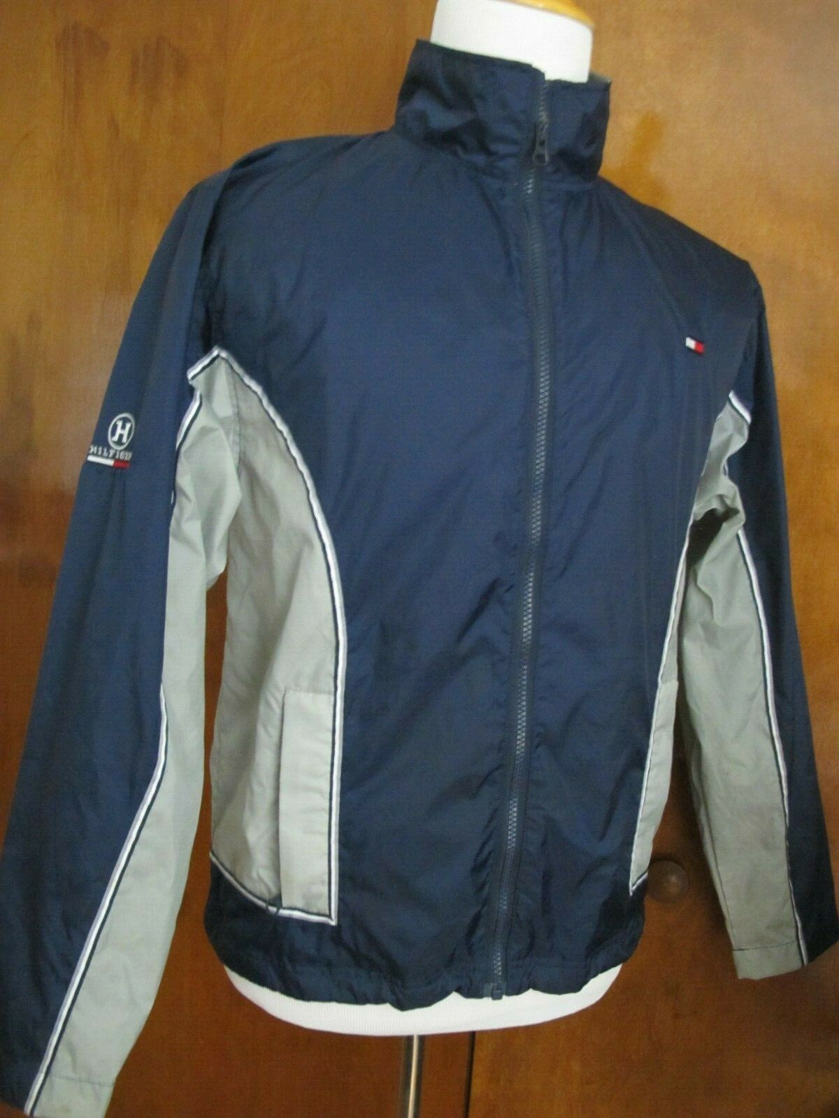 Tommy Hilfiger navy/gray boys XL zip out jacket 