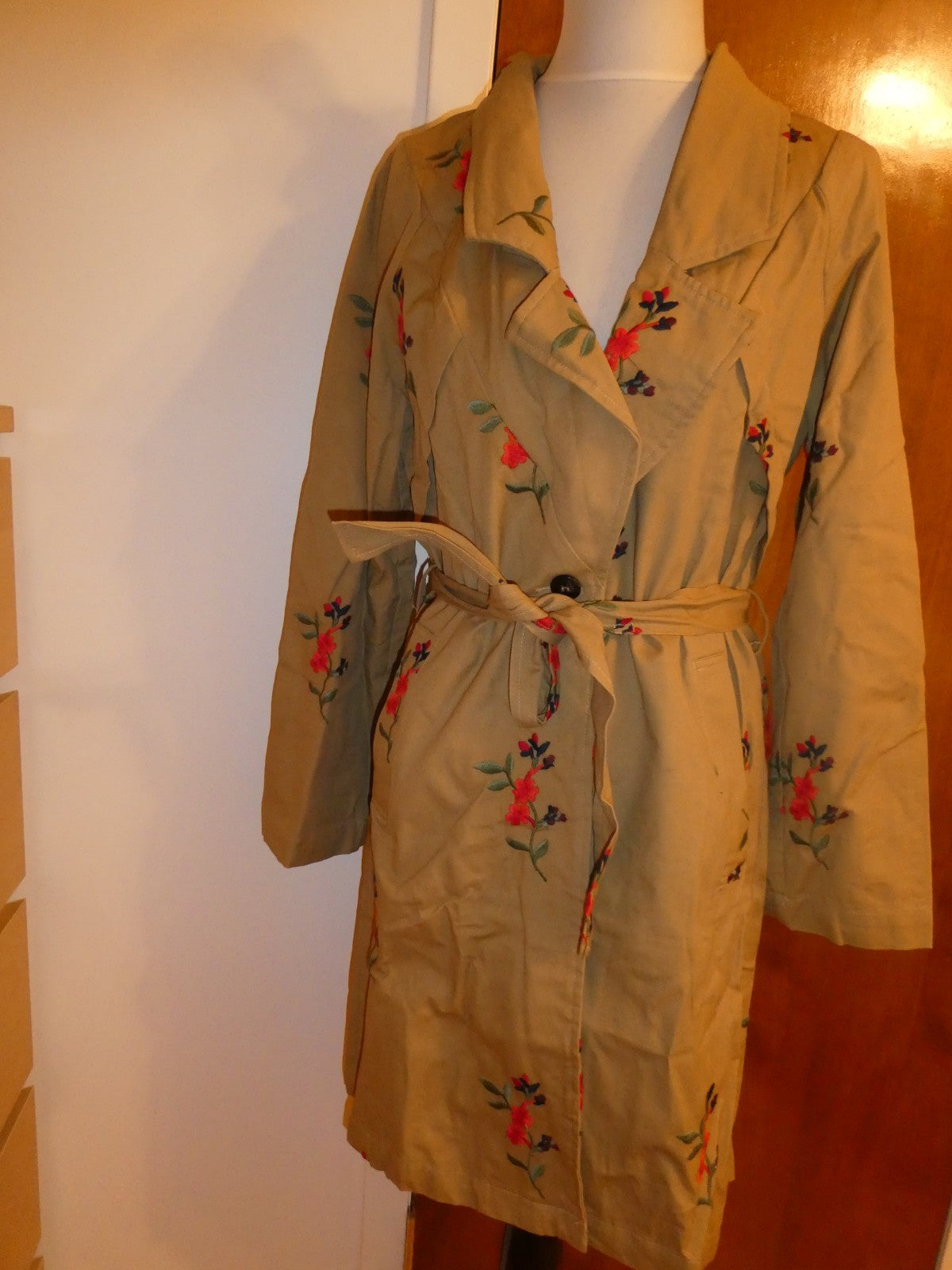 Anthropologie Cartonnier Honeymiel Embroidered Floral Trench Coat Women Belted