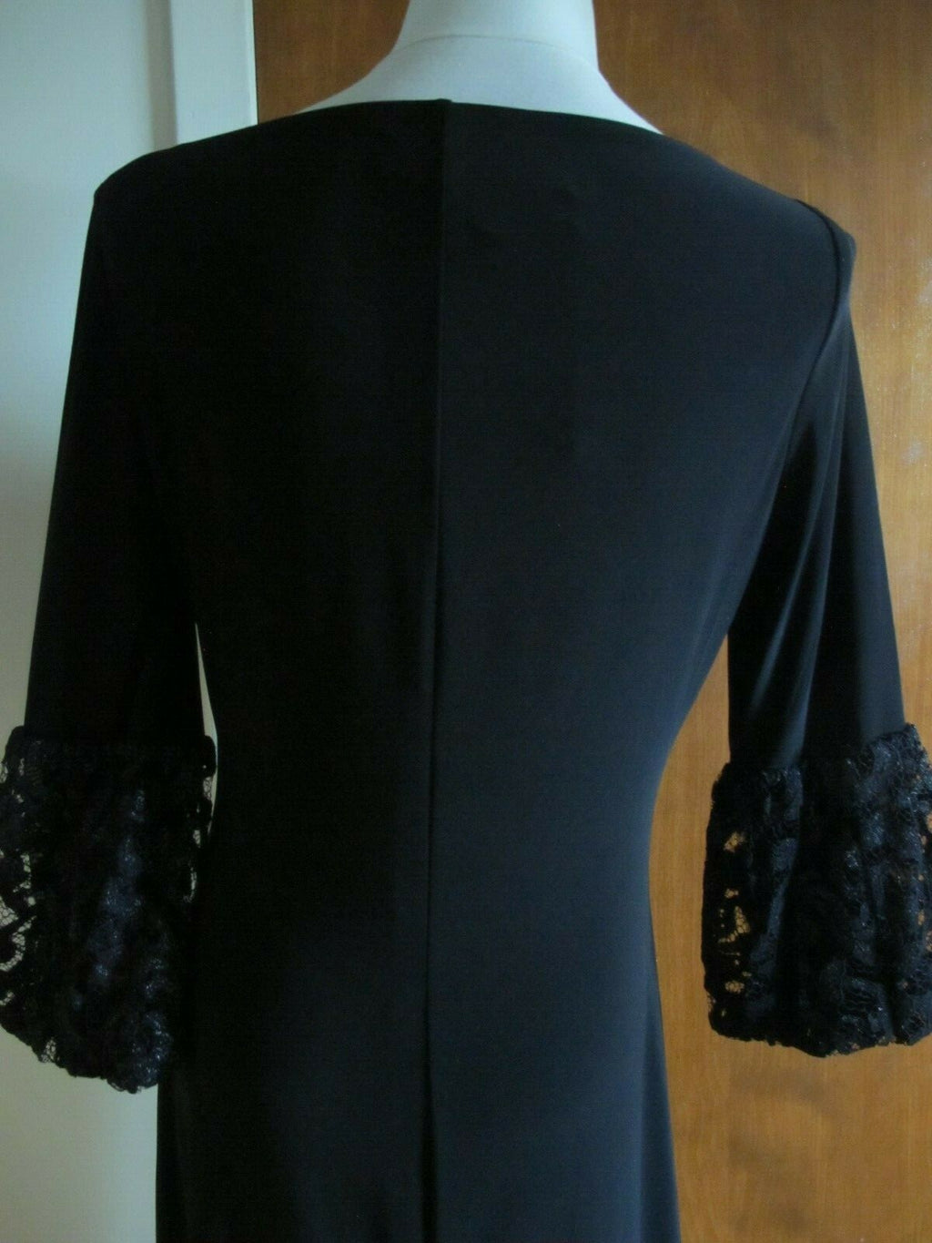 Ralph Lauren women's black lined lace crafted evening dress New