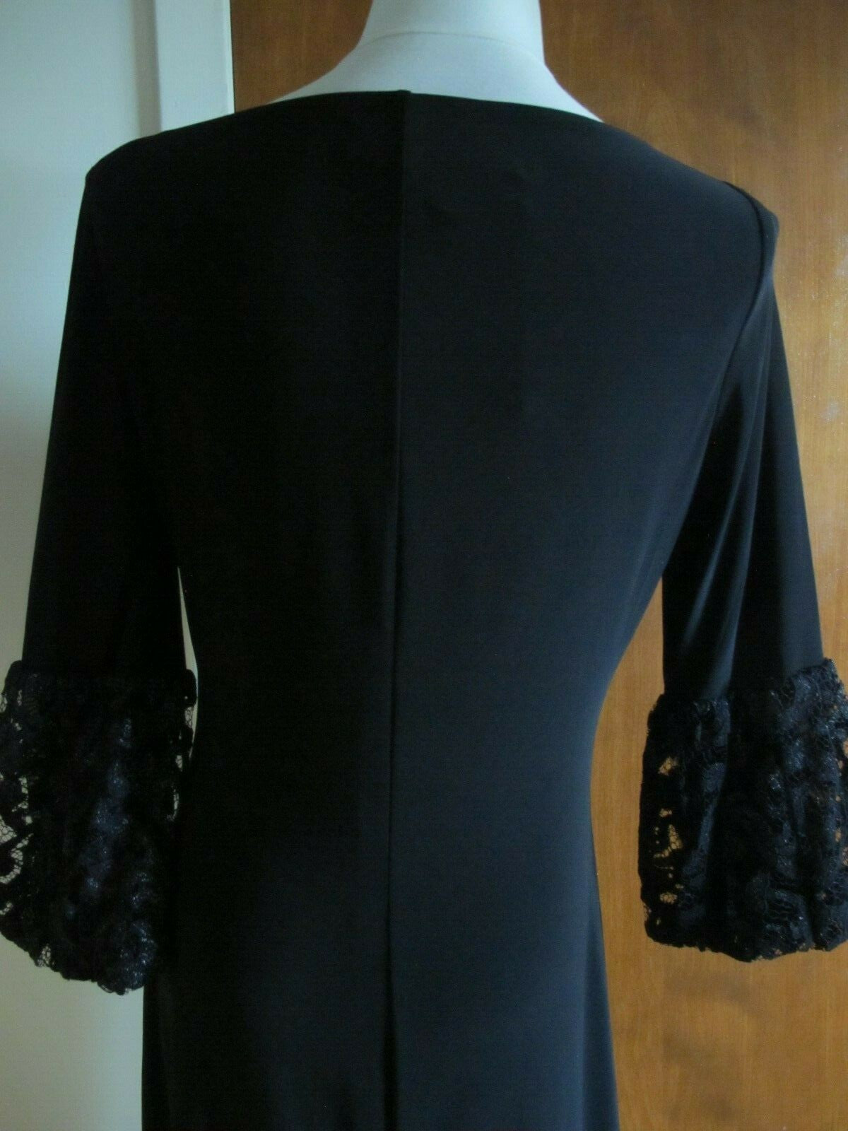 Ralph Lauren women's black lined lace crafted evening dress New