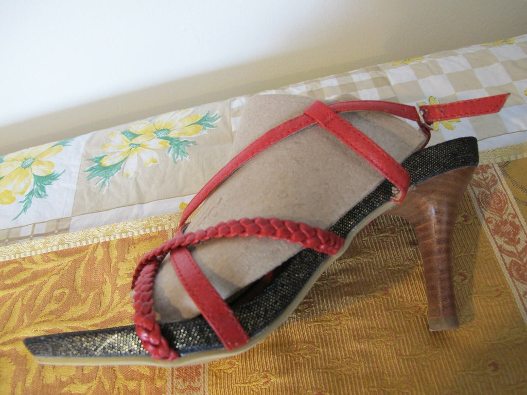 Grass women's red leather peep toe sandals size 37 US 7 made in Israel New