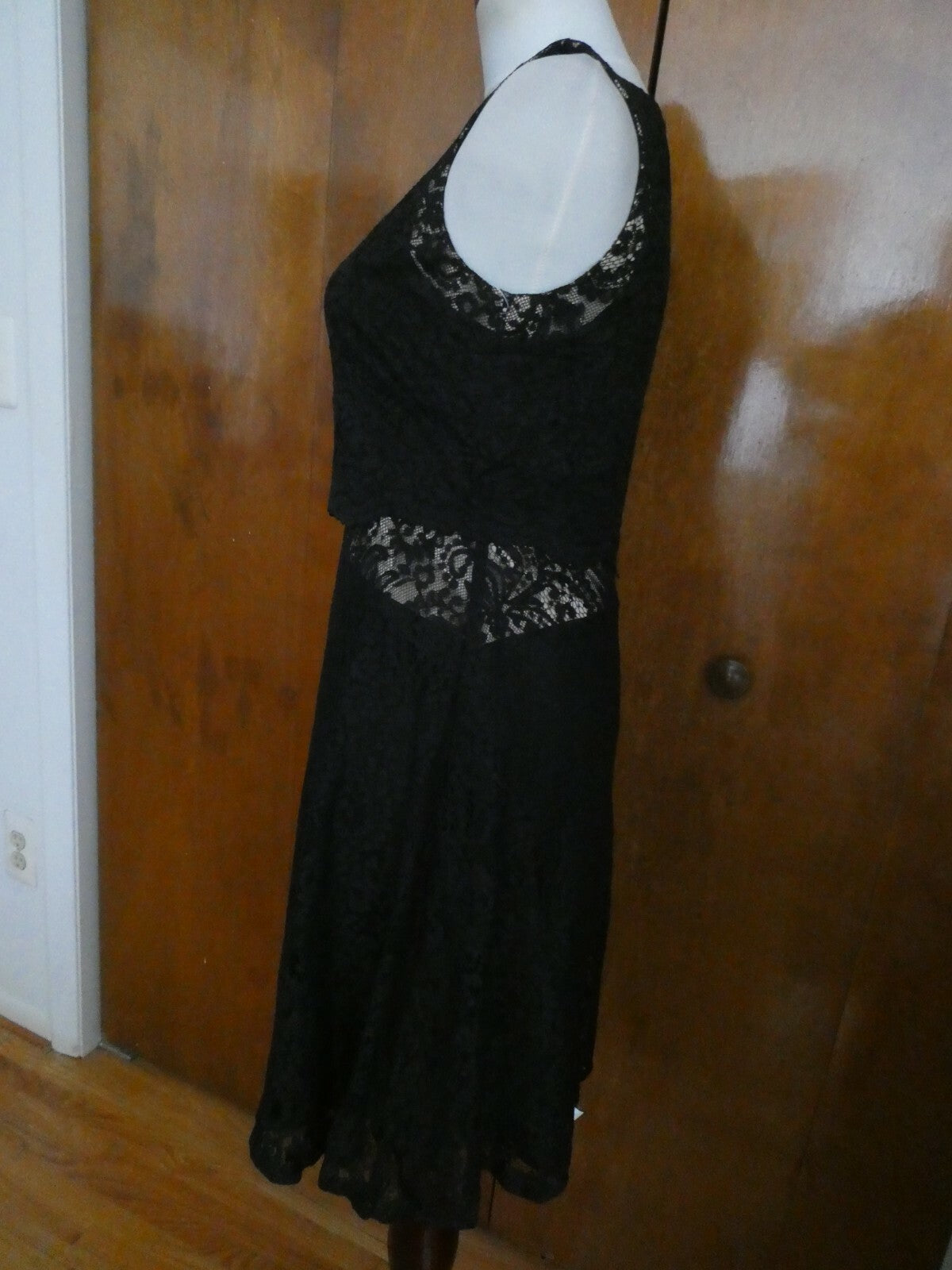 Ralph Lauren women's black lined fabric lace crafted evening dress New
