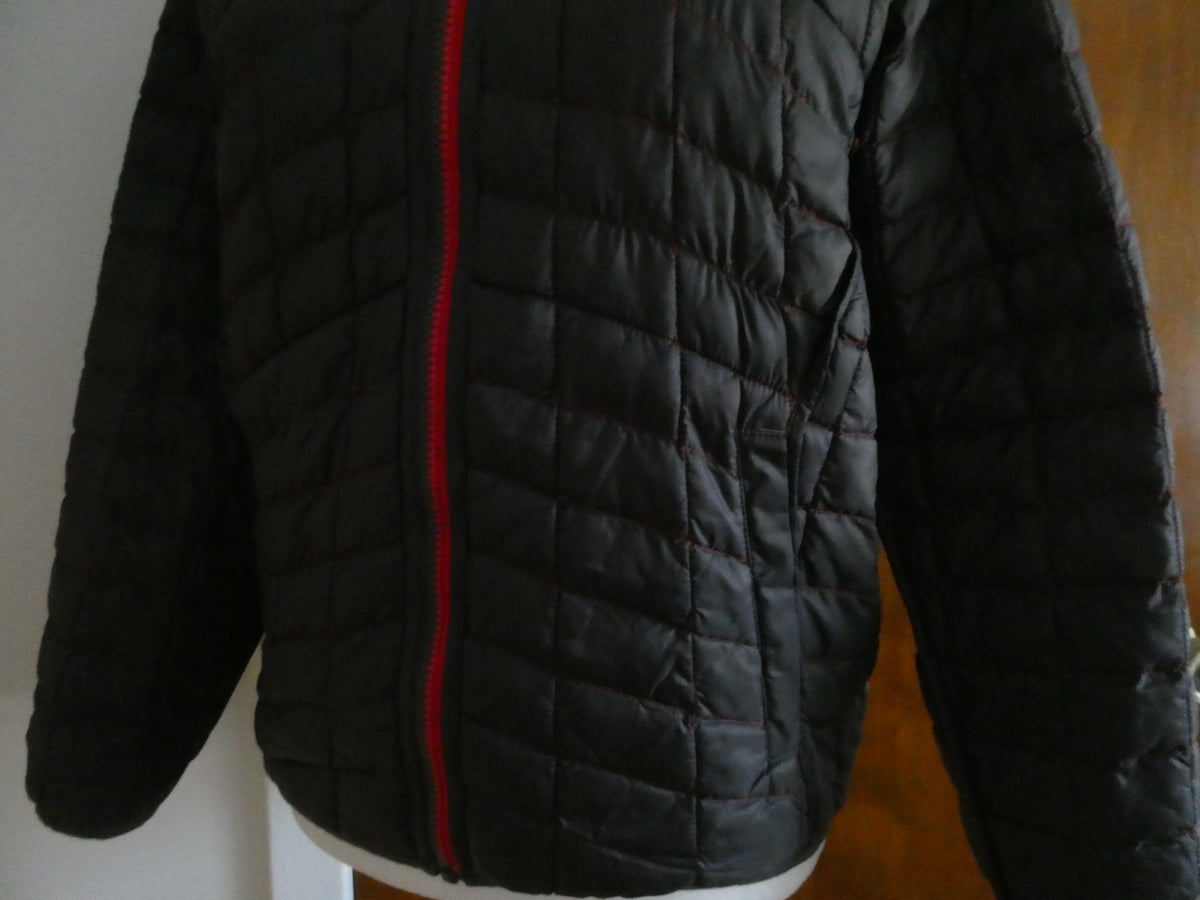 The North Face Boys Reversible Hooded Puffer Jacket Red/Black Size Large 14/16
