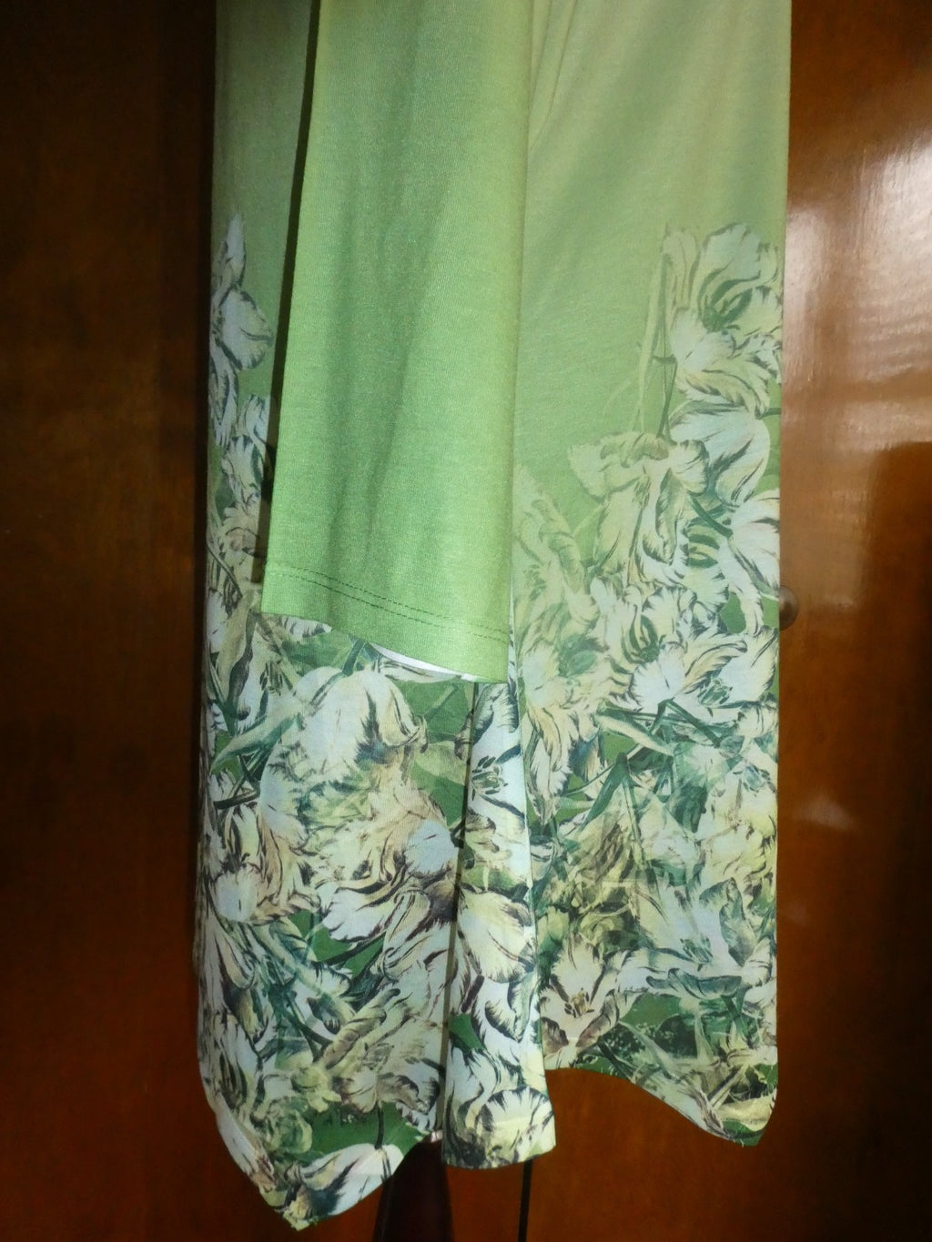 One World Women’s Asymmetric Green Multicolor Long Sleeves Tunic Top Size Xlarge