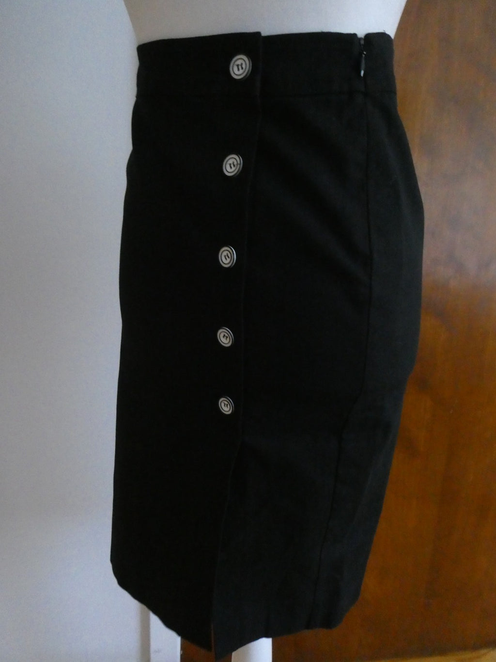 Bebe Black Pencil Skirt Button Front Lined Cotton Knee Length Chic Size 2
