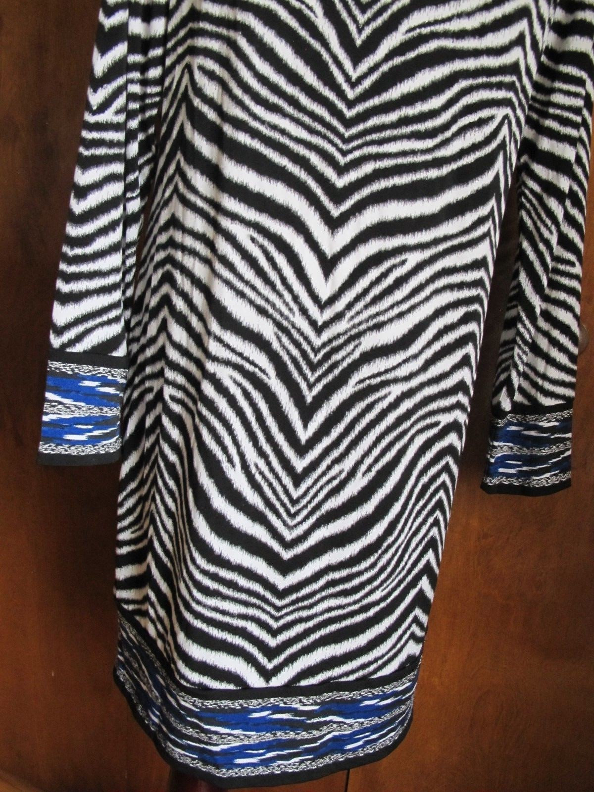 Michael Kors women’s black white blue boat neck jersey shift dress Large 