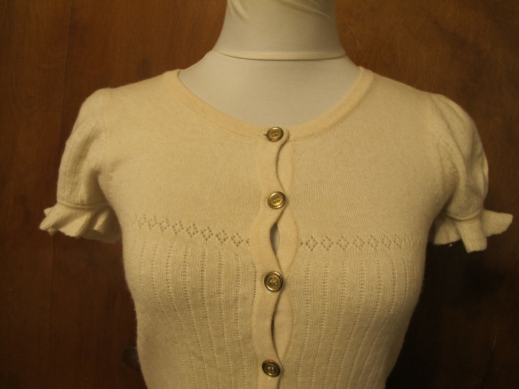 Juicy Couture women's sweater top ivory size Medium fits Small pre-owned 