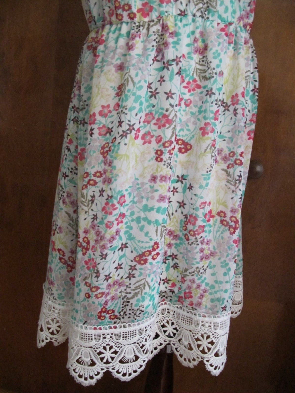 New York & Company Women’s Multi Color Embroidered Dress Size Large NWT