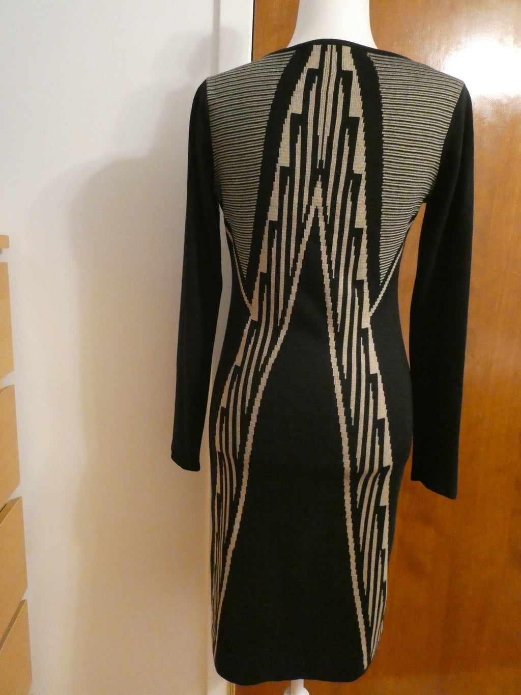 Ivanka Trump Sweater Knit Dress Women Black Beige Geometric Long Sleeve Bodycon