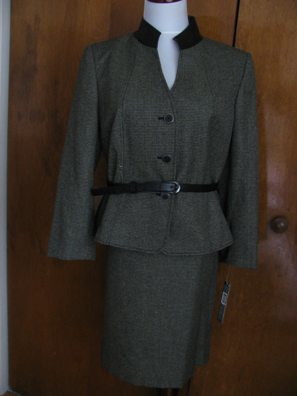 Tahari Asl Women Olive Black Faux Leather Collar Skirt Suit New