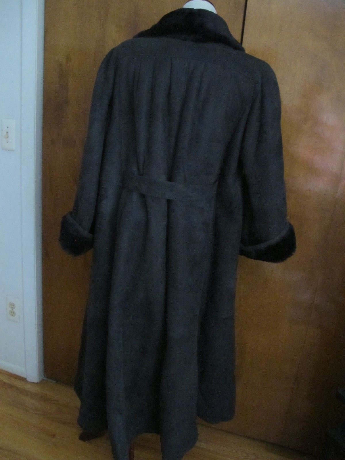 Womens Dark Black Shearling Sheepskin A Line Winter Coat Spain 10 Run Big US 14