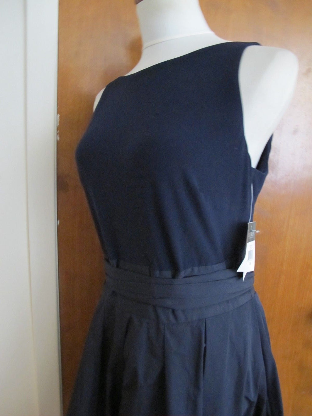 Lauren Ralph Lauren women’s navy pleated skirt detailed dress size 12 NEW