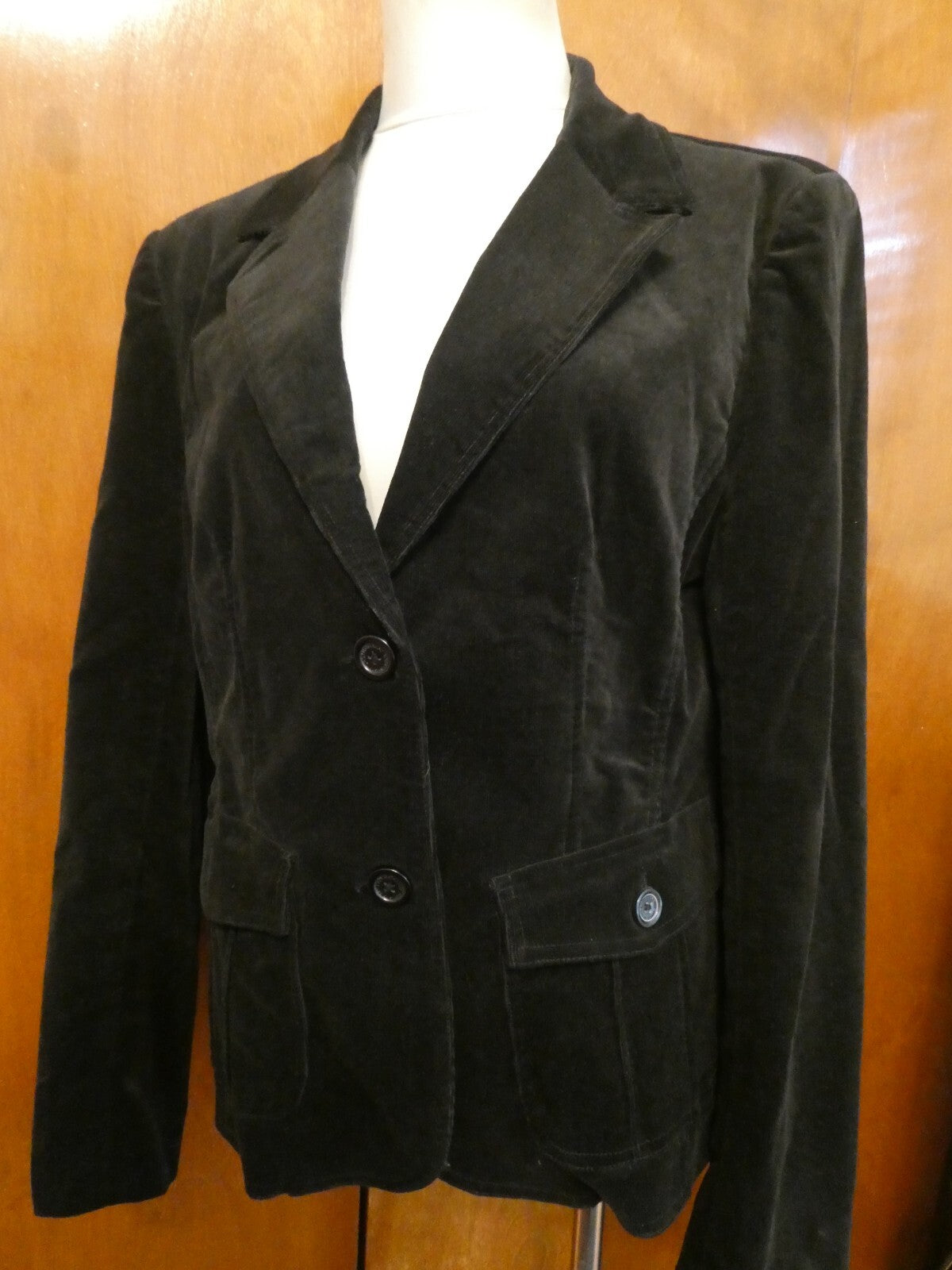 Lady Hathaway Design Studio Women’s velour blazer Medium