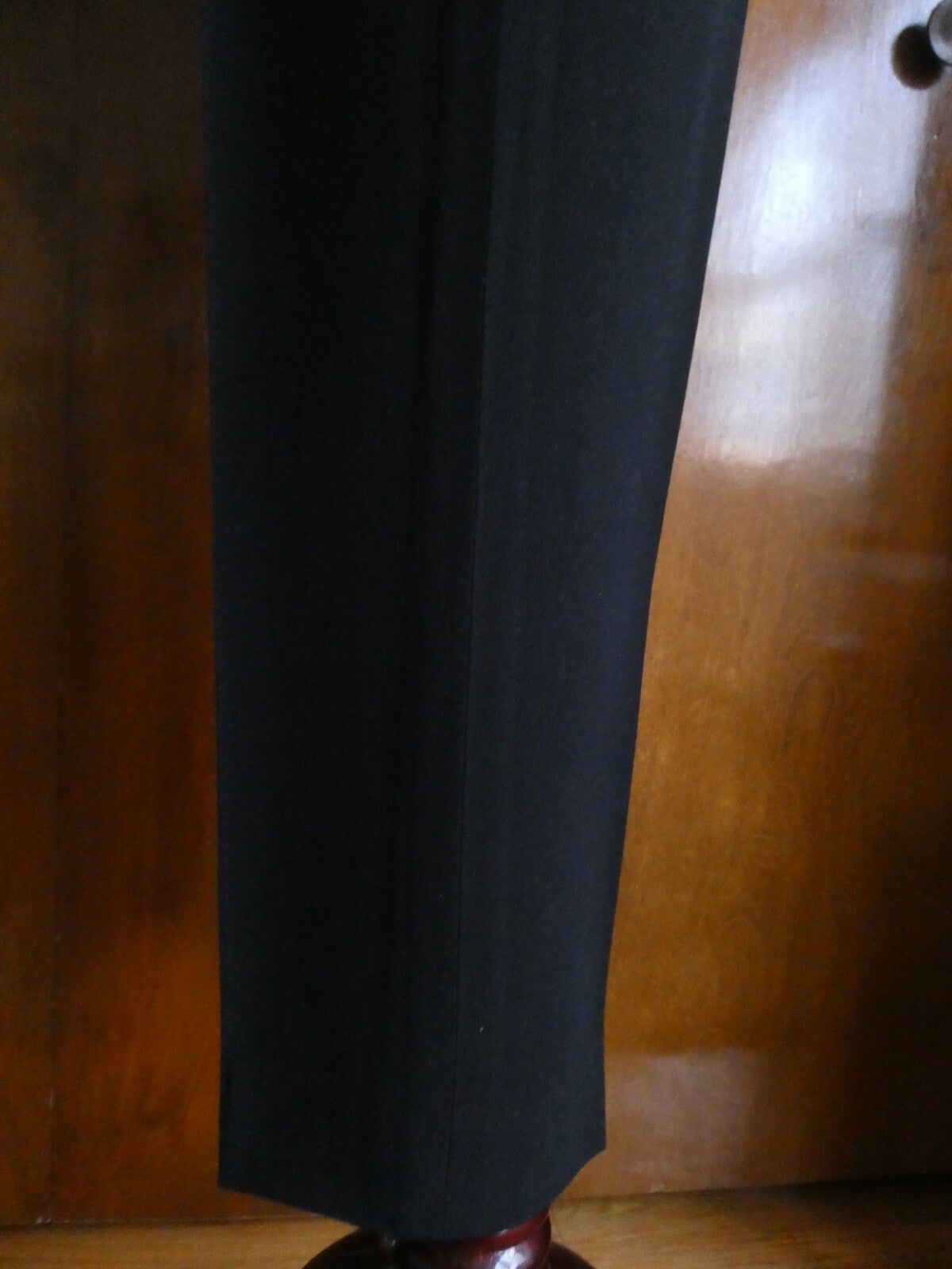 Louis Vuitton Slim Cropped Dressing Pants Black Size 36 France ECC-W05