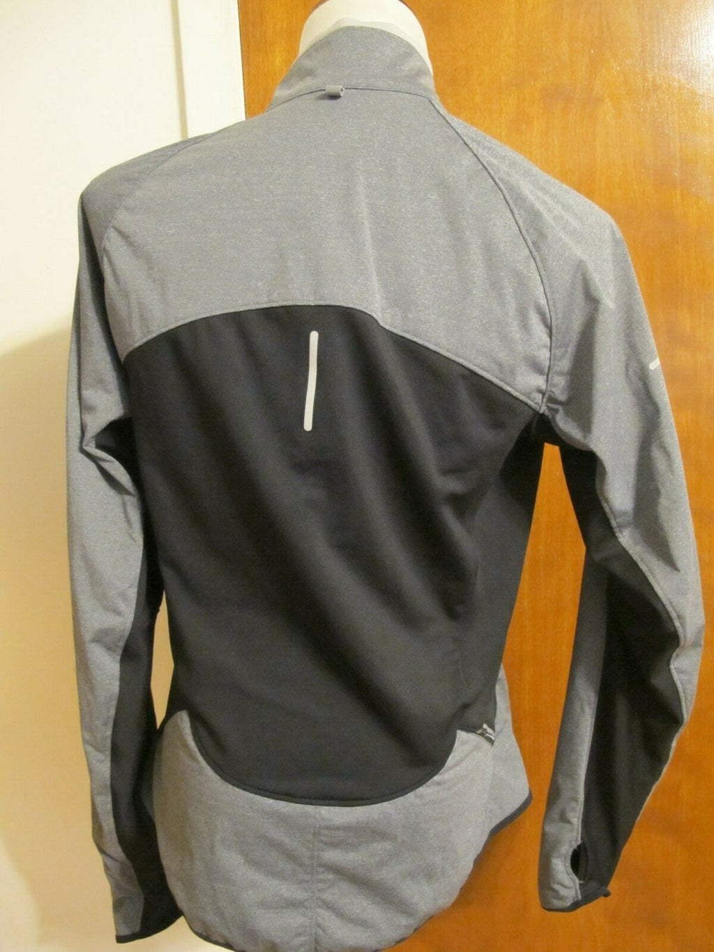 Nike Kids Boys Dri-Fit Athletic Fitness Gray Shirt Size Large 