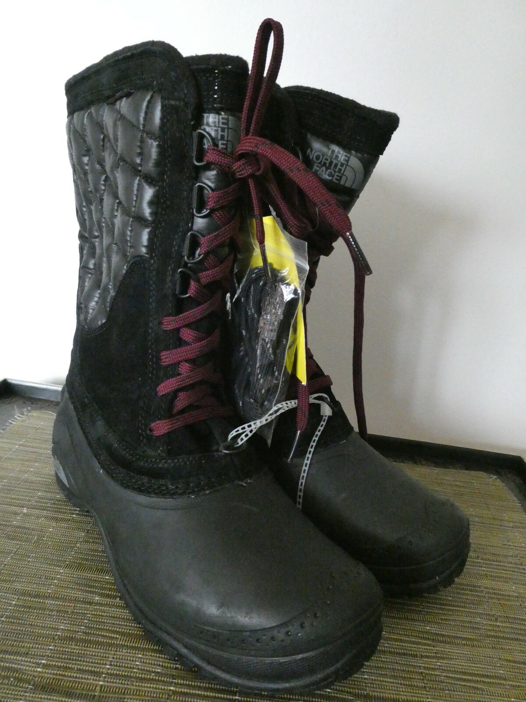 The North Face autentically black waterproof lace-up New boot size 7