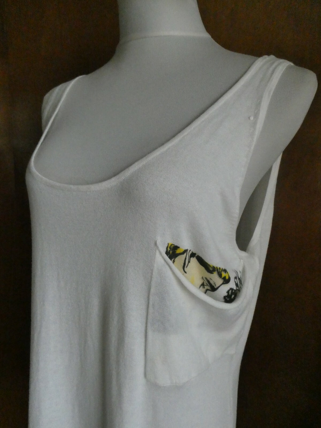 Smitten women's ivory soft cotton top size Large Style# S030236LM