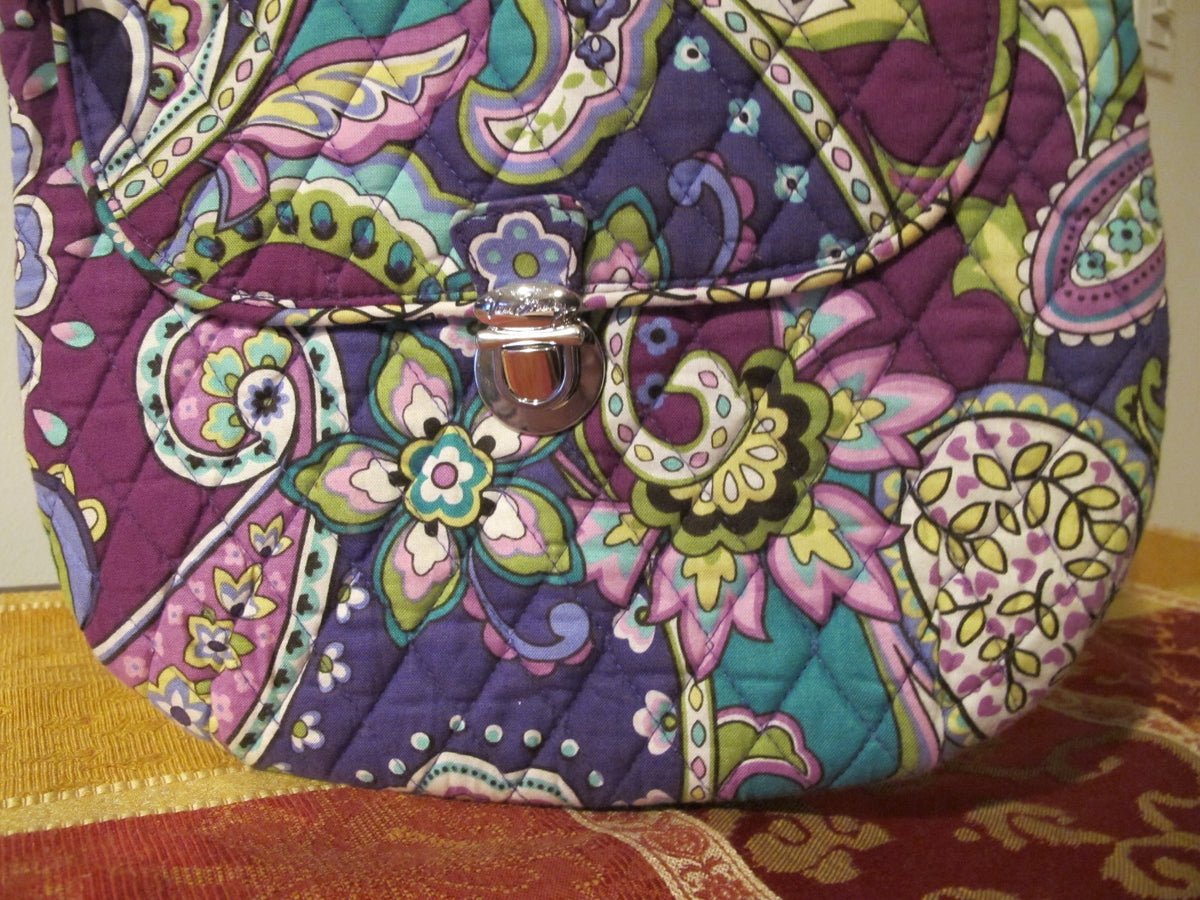 Vera Bradley Women's Multi Color Purple Shoulder Crossbody Quilted Zippered Bag