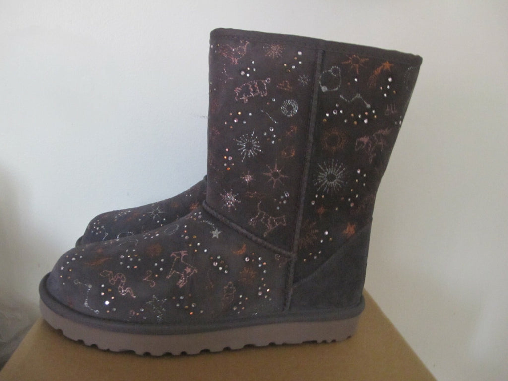 UGG CLASSIC ZODIAC WOMEN'S SHORT GRAY SHORT NIGHTFALL SUEDE SHEEPSKIN  BOOTS 7