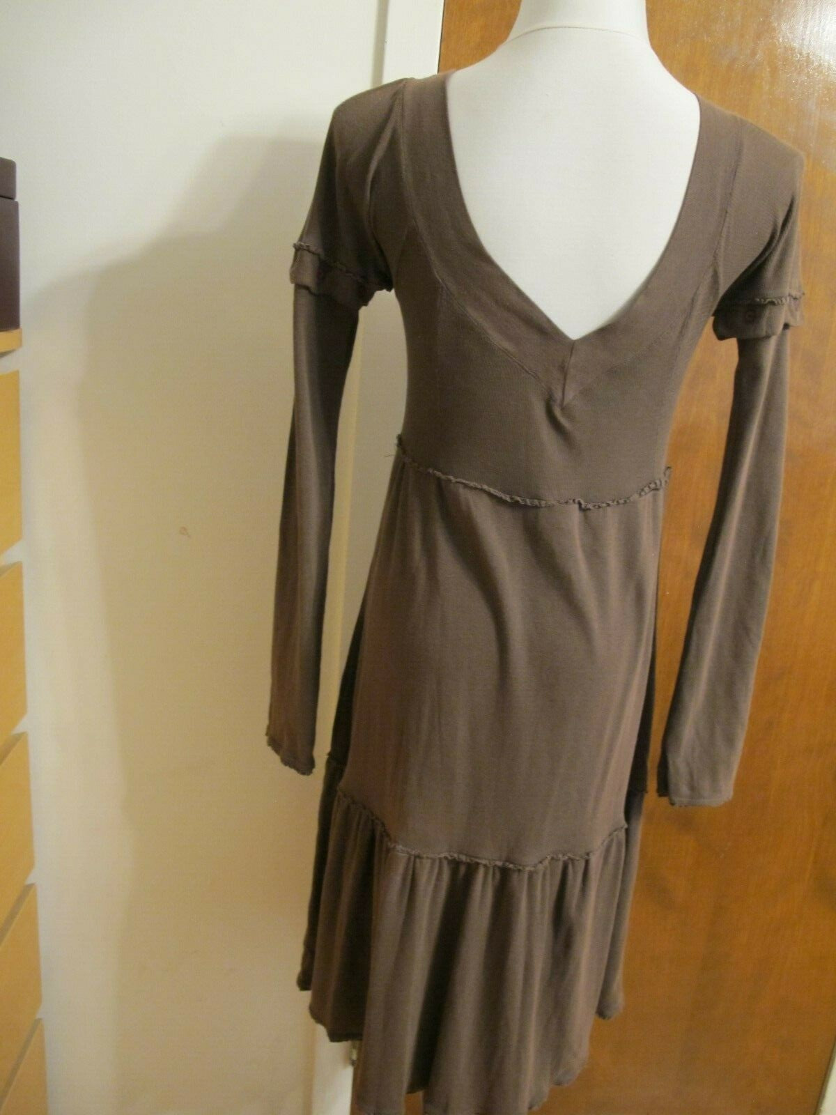 LaRok Women's brown buttoned dress w/buttoned sleeves Small 