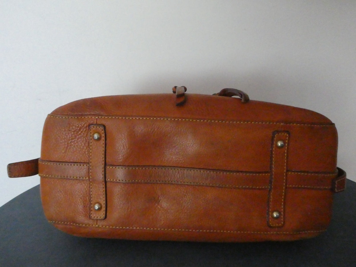 Vintage Dooney & Bourke AWL British Tan Leather Large Hobo Shoulder Bag USA
