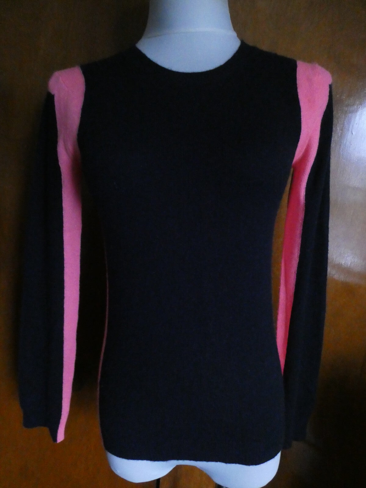 Bloomingdale Aqua Women’s Navy/Coral Cashmere Detailed Long Sleeve Sweater Small