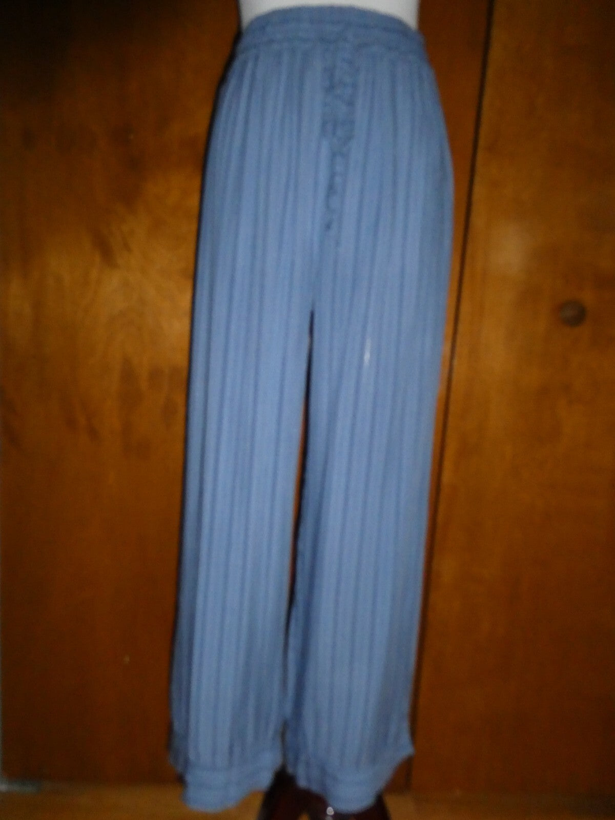 Collection Women Blue Viscos lightweight Summer Capris Pants S/M Italy