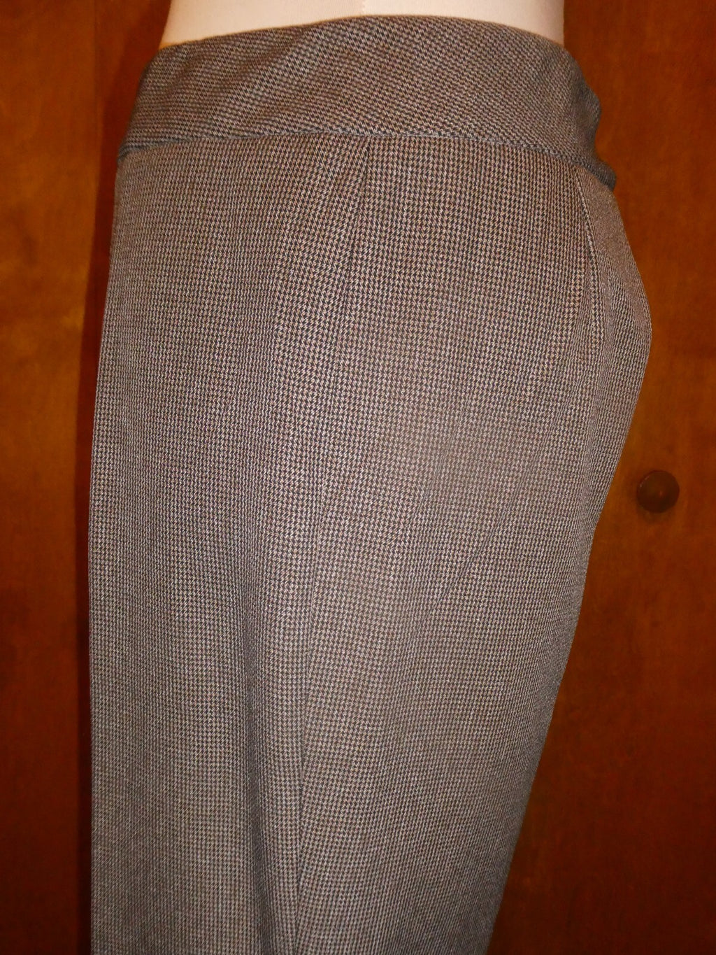 Tahari women's brown/beige dress pants size 4P