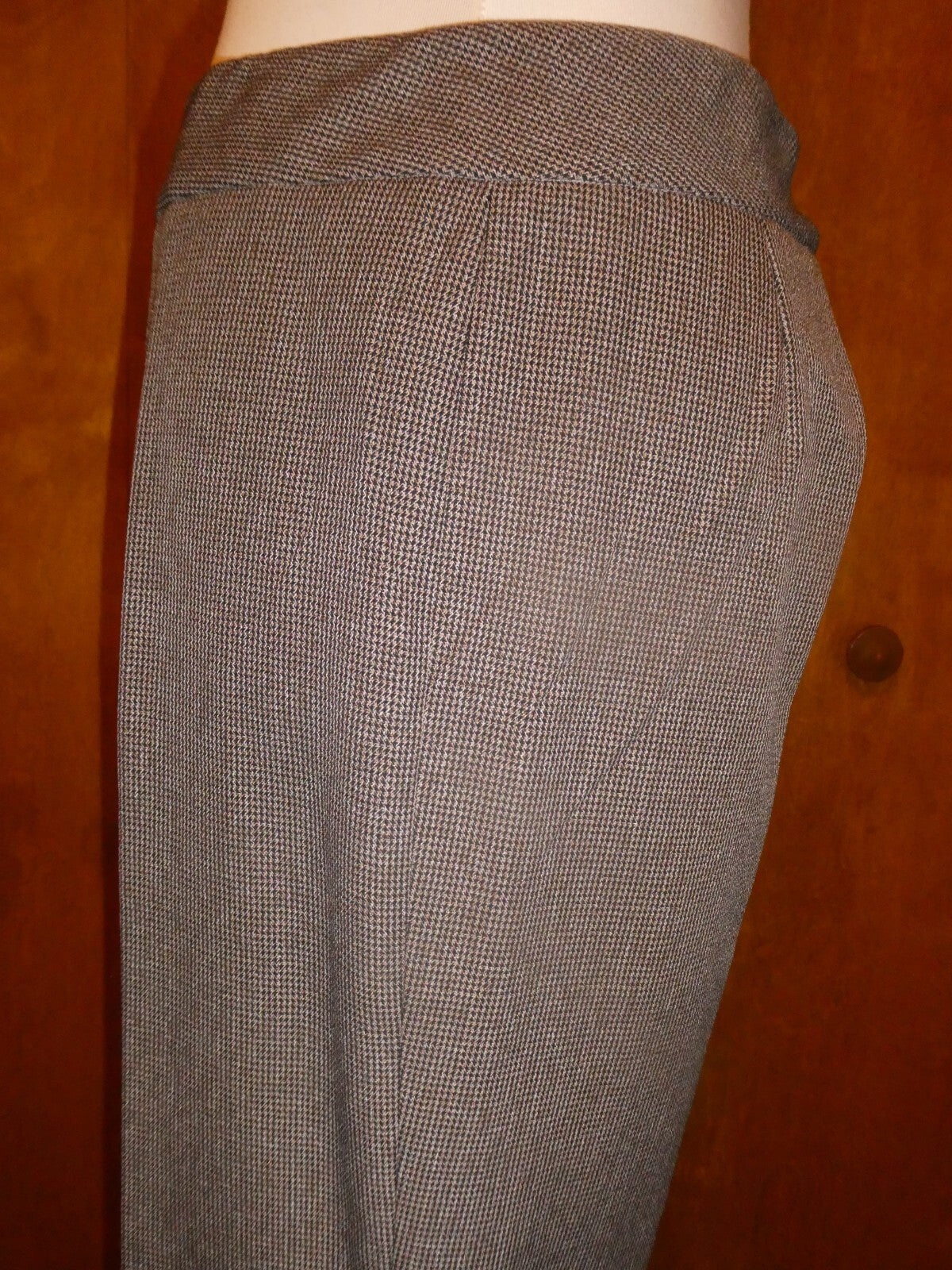 Tahari women's brown/beige dress pants size 4P