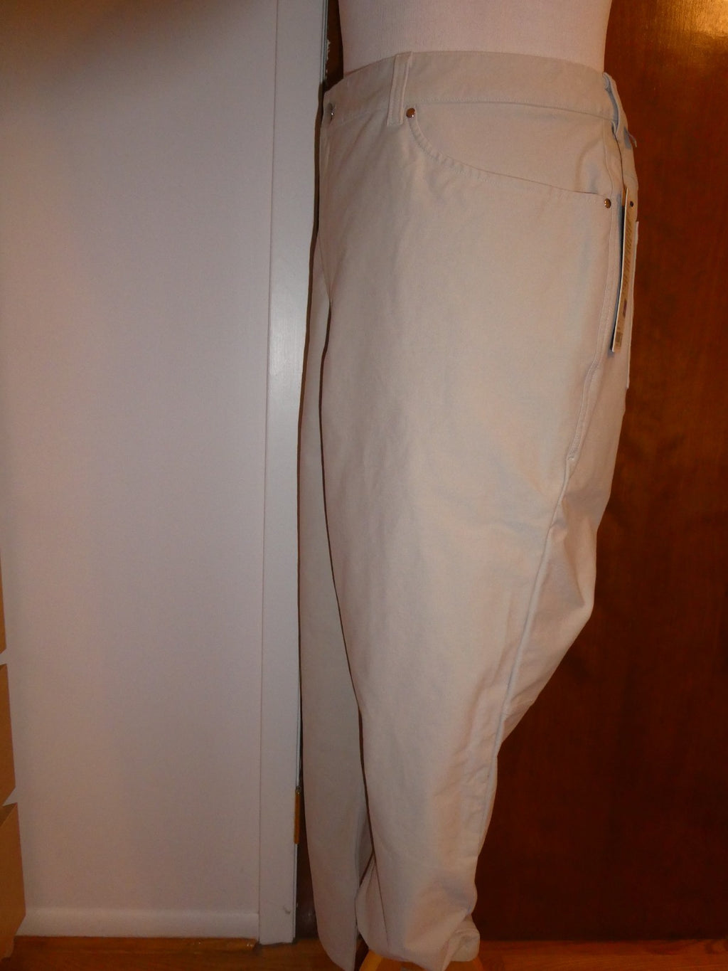 Lululemon Men Slim Gray Pants 46x34 free shorten length at any Lululemon store