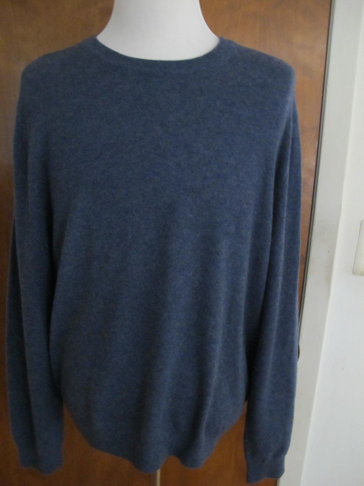 Bloomingdales men's blue 2ply cashmere crewneck sweater XL NWT 