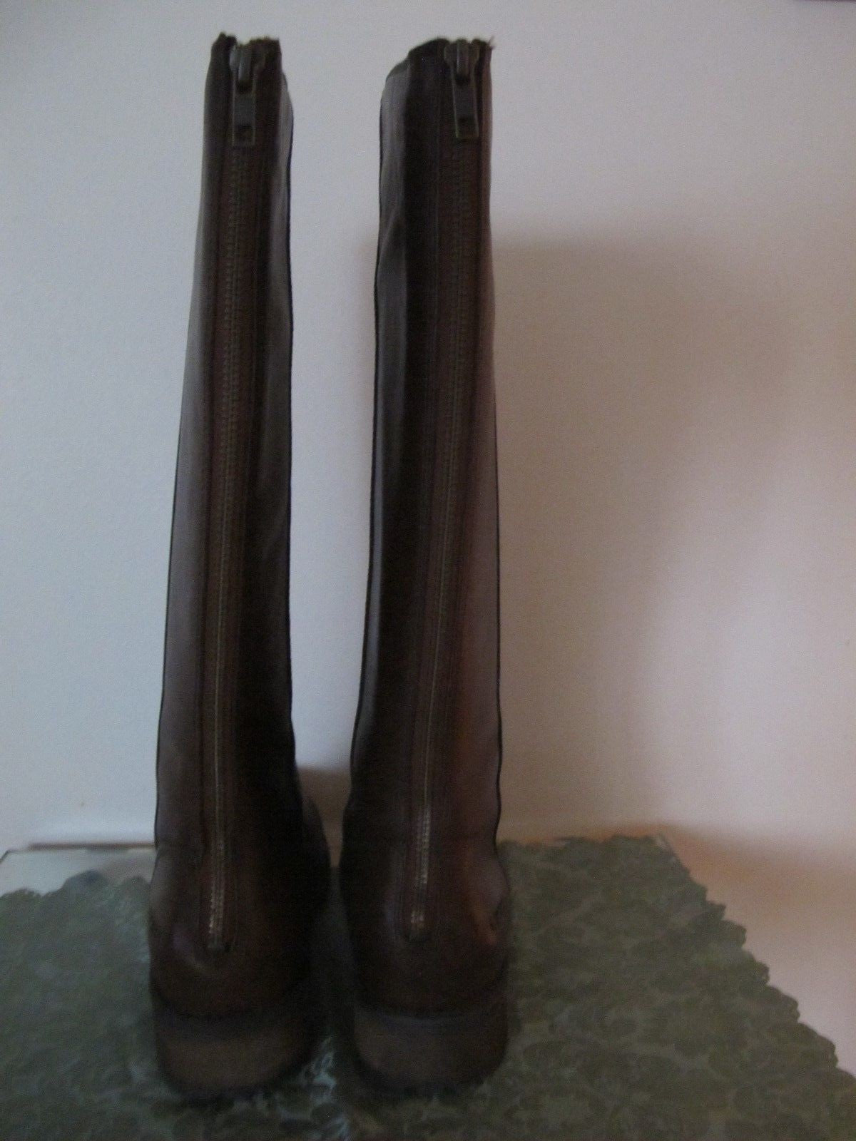 Ugg Australia women brown water resistant leather upper tall New boots 7