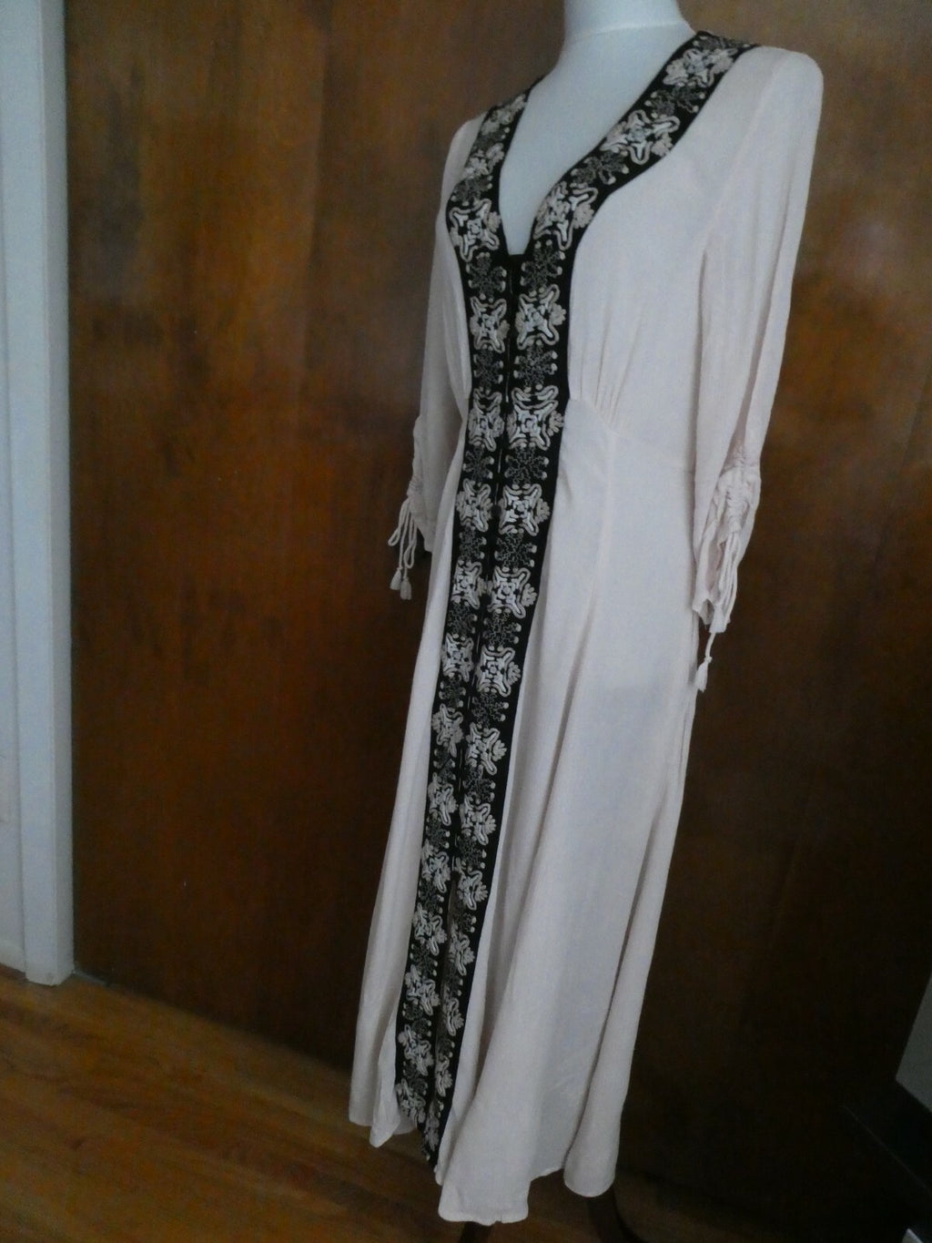 Free People Women's Light Pink Black Soft Rayon Embroidered Dress New